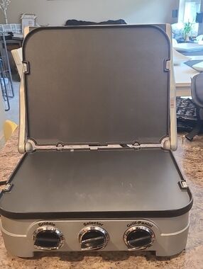 Cuisinart Stainless Steel and Black Multi-Function Griddle/Grill